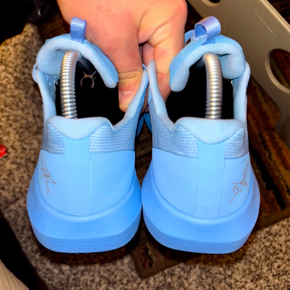 Arc'teryx Women's Norvan Vibrant Blue Athletic Shoes - Picture 8 of 16